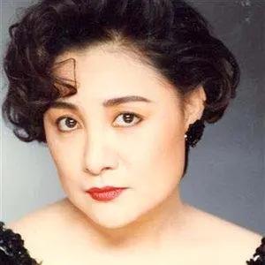 晚景凄凉！70岁女星中风失智存款仅剩30元，20多位明星伸出援手