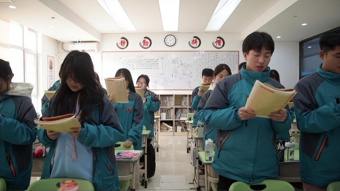 职业规划丨初中生辍学打工，不如踏实学一门技术?