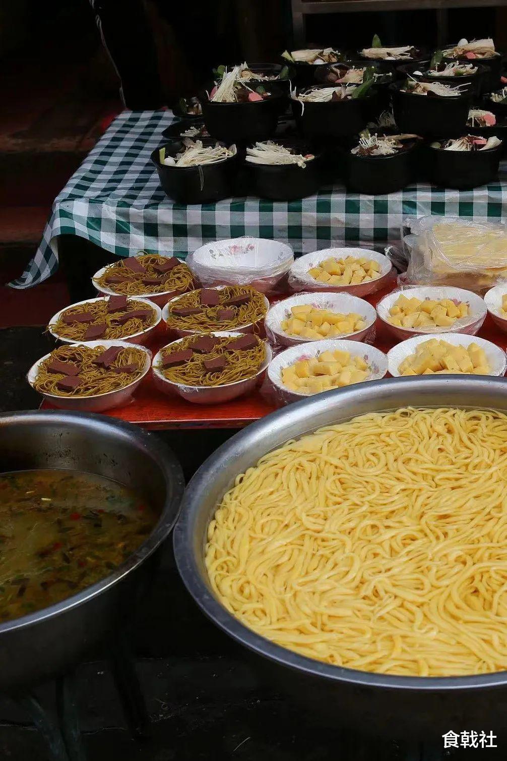 小吃|西北第一碳水硬货，竟然很多人没吃过？