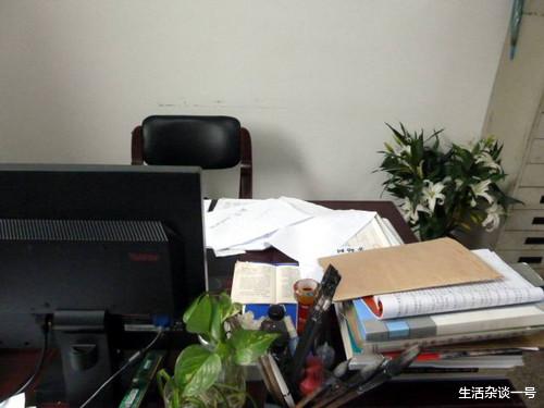 |和办公室女同事中午一个屋睡惹了麻烦