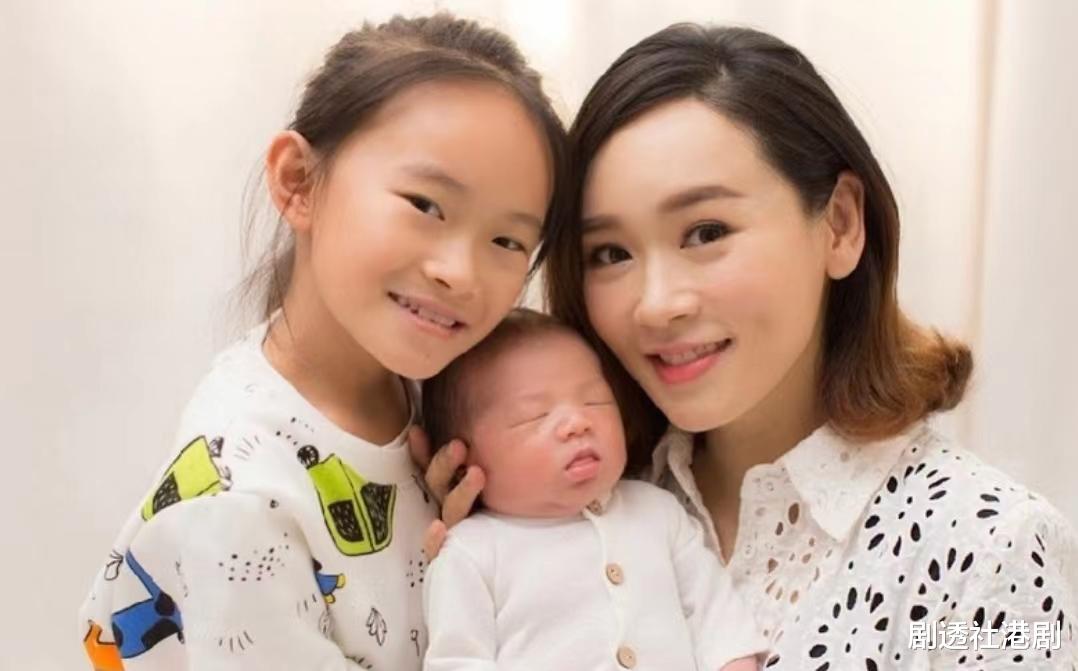 杨思琦|罕提神秘老公!前港姐冠军赞其视爱女为己出,更不嫌她是单亲妈妈