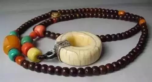 青金石|答应我,别把手里的串儿配成地摊货