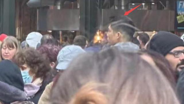 王子文|吴永恩和王子文分手后首露面，回归普通人生活，人群中依旧很出挑