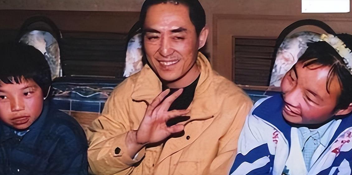 张艺谋一生中的三个女人:一个得到爱,一个得到钱,一个一无所有