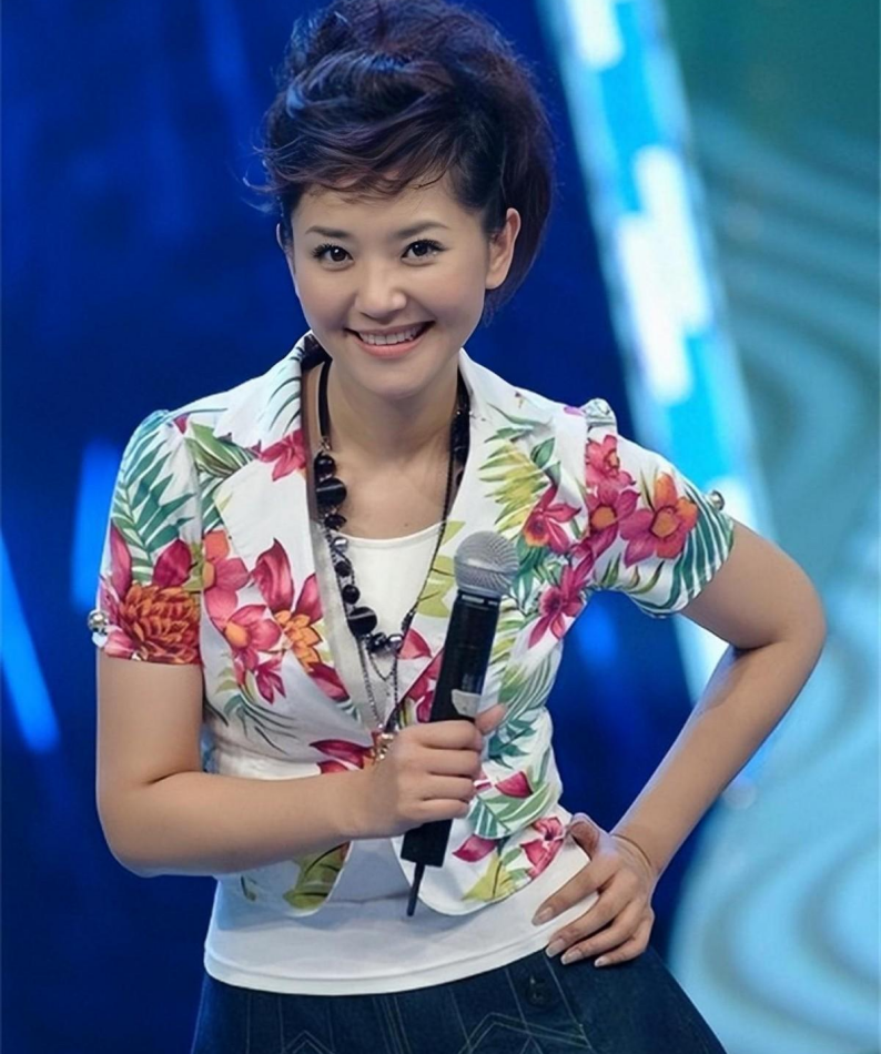 “学历最低”的央视主持,嫁给电台领导,结婚20年只生孩子不做饭