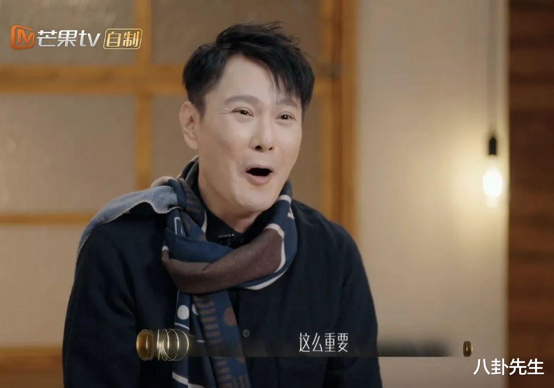 |56岁知名台星内地县城走穴，唱功差堪称灾难，虽过气但出场费不低