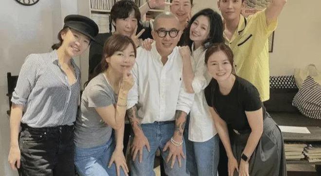 小S|小S,登上热搜! 2月14日情人节,小S又一次登上了热搜!