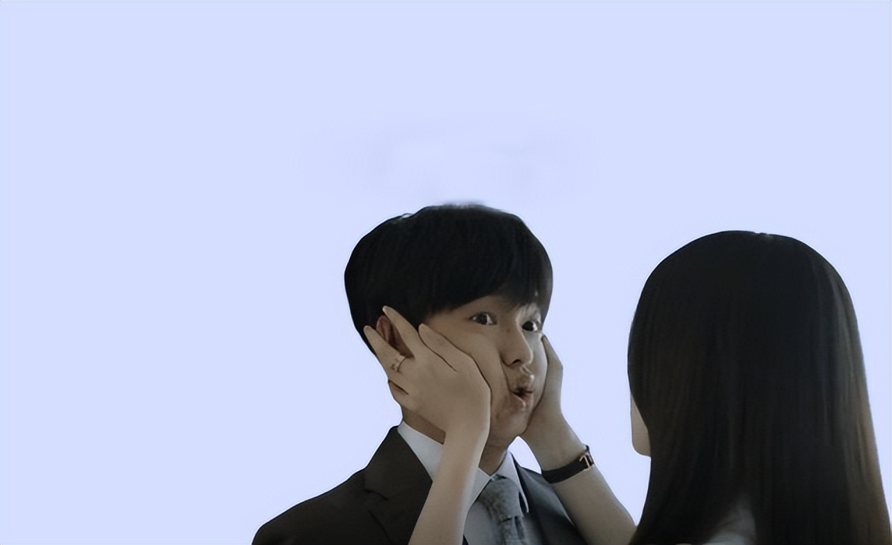 1993年,我在东莞制衣厂,与人事部大姐的朦胧情,却娶了她外甥女