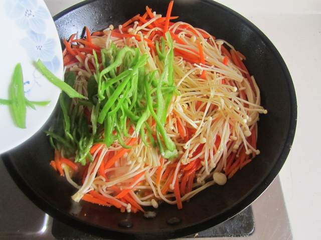 青椒|秋天不妨多给孩子吃四种高锌食物,头脑灵光,学习不吃力