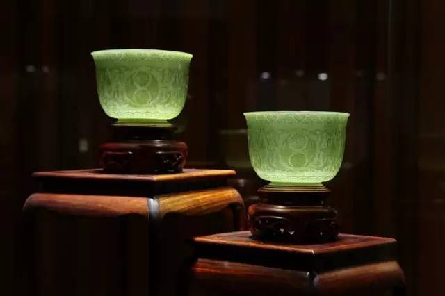 三大美玉典范:碧玉、墨玉、黄玉