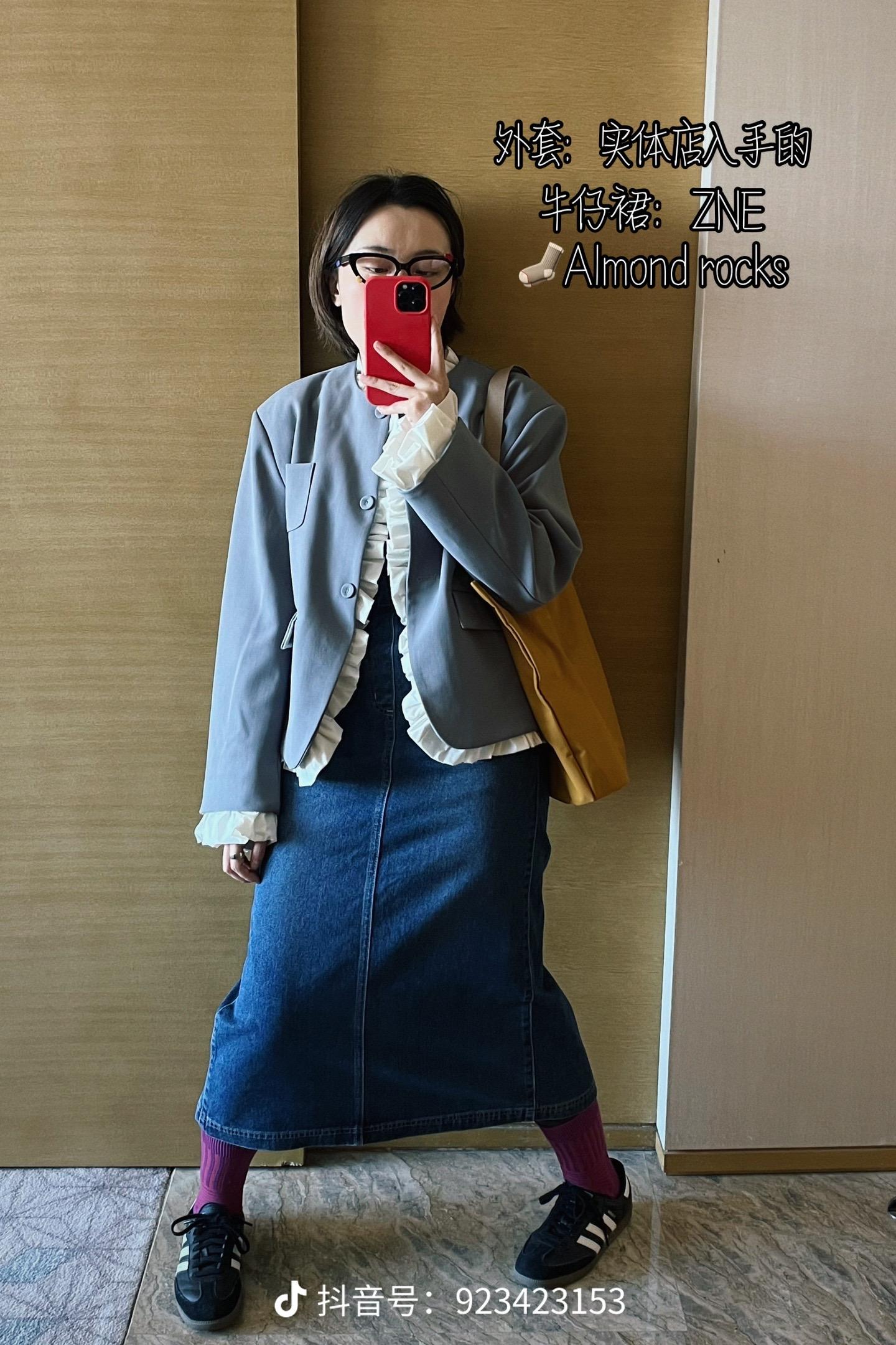 穿衣搭配 简单耐看是短发女孩最好的穿衣方式