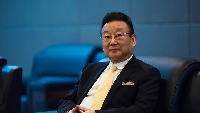 张铁林|扶小三上位、私生子成群、无底线捞金!老戏骨作起妖来更加疯狂!