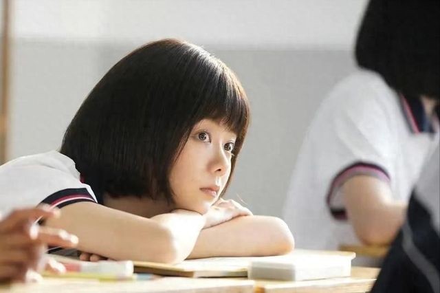 三四十岁还能演学生,只服这5位,不用装嫩,校服一穿灵气就来!