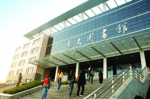 |首善邵逸夫:107岁仙逝,留下238亿遗产,4名子女无一人愿意继承