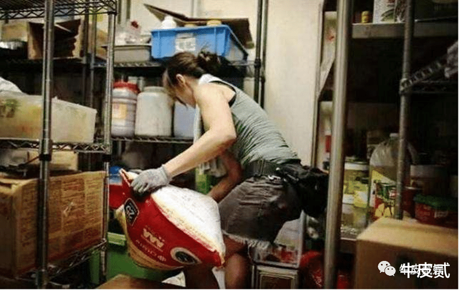 当年号称香港最美搬运工，参加相亲节目被富二代抱走，现状如何？