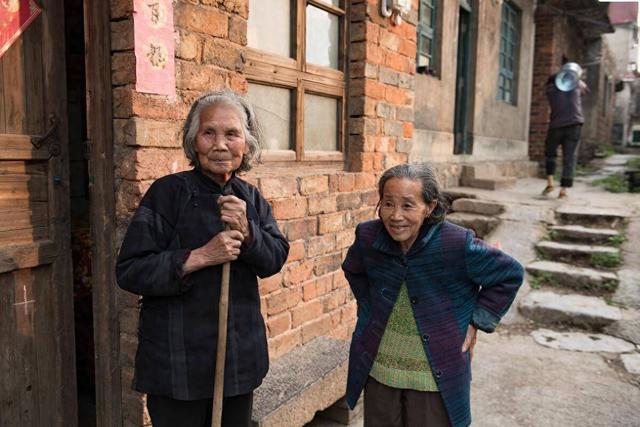 到了50岁便能看出寿命长短？医生：长寿还是短命，3个表现很重要