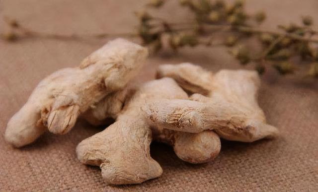 肝脏|干姜不是生姜，寒气重的人离不开姜