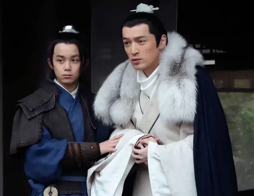 吴磊|胡歌吴磊出席电影节红毯,胡歌现场抱起吴磊,再次勾起回忆杀