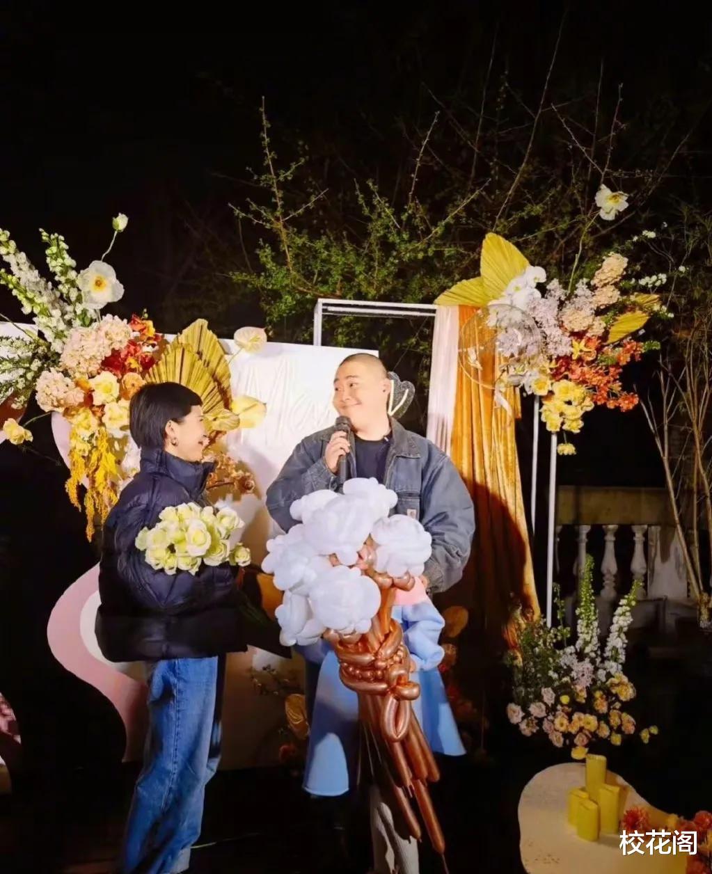 释小龙|郝劭文今日大婚!释小龙当伴郎,新娘婚纱像睡裙继女见证