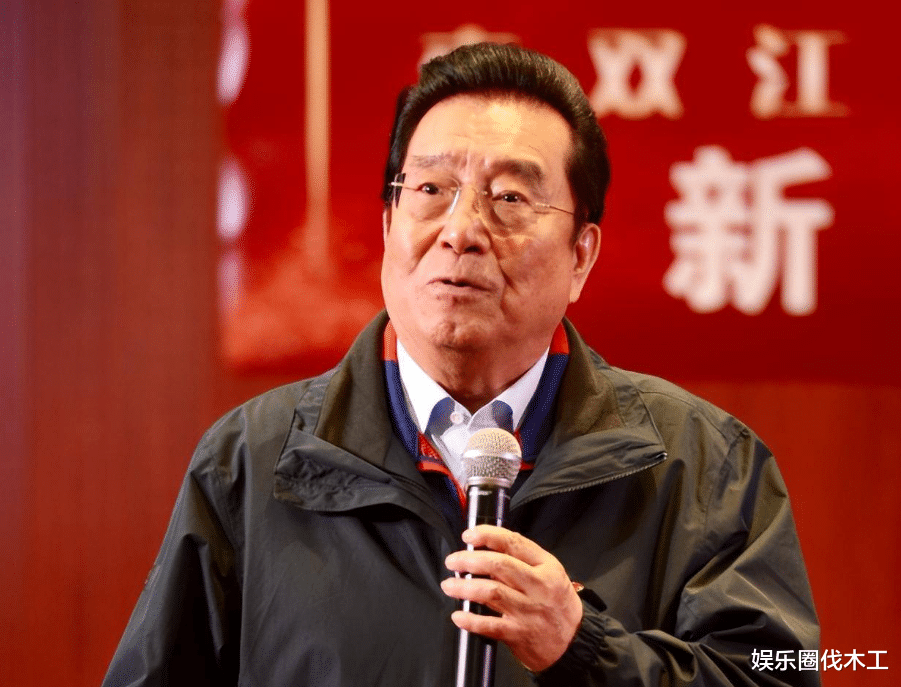 李双江疑遭遇故意抹黑，批评刀郎新歌惹众怒，或被取消3万退休金