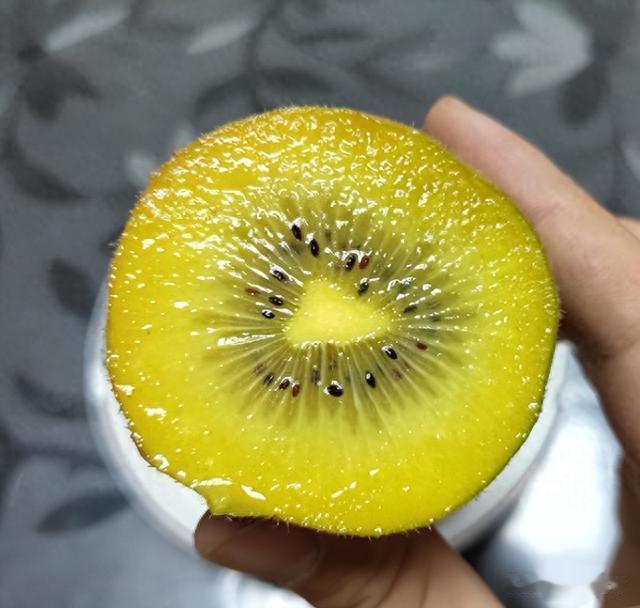 从“水果之王”变成人人嫌弃的“恶果”，猕猴桃到底经历了什么