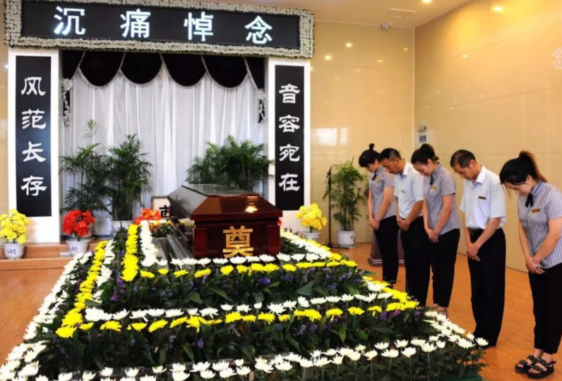 一事业单位招聘在即,工资是公务员的3倍,网友:有命赚,没命花