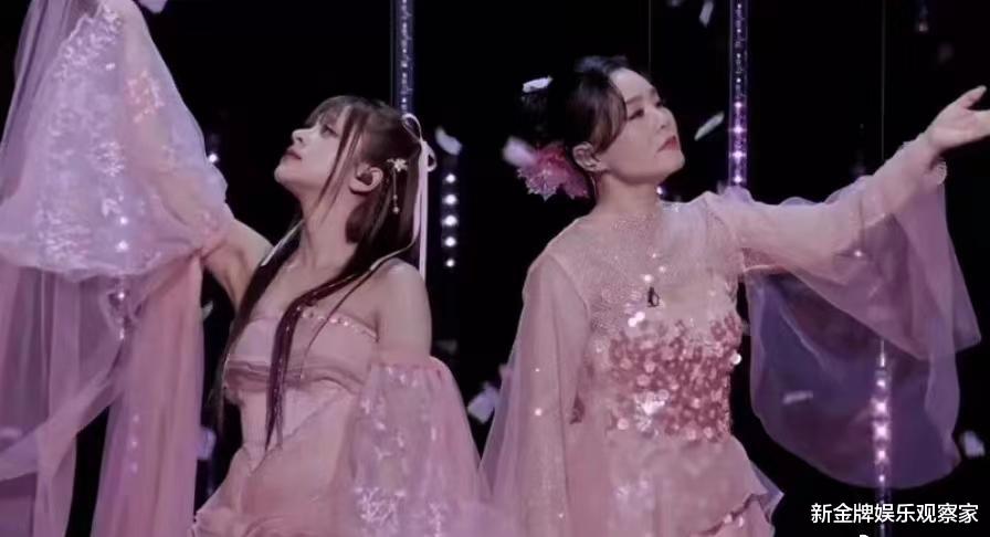 谢娜|谢娜组龙拳能赢不意外,快歌比花海讨巧,姐姐敲鼓成神来之笔