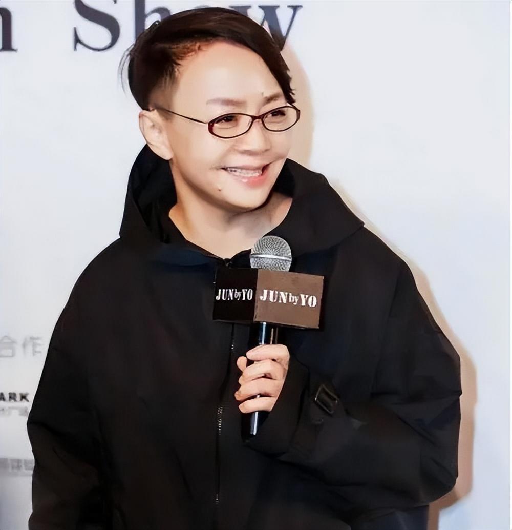 曝王珂再次投资失败!整整亏损12亿?刘涛凌晨发文心态全崩