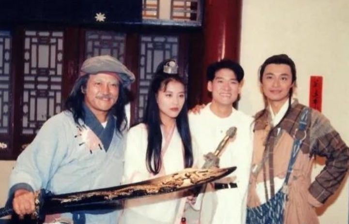 周海媚去世头七,港媒曝其4亿财产分配,兄弟姐妹表态不争抢家产