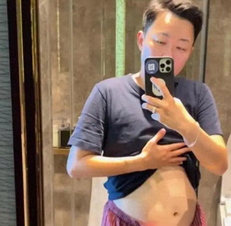 29岁单身女总裁花重金买精生下五国混血的女儿,如今的生活怎样了