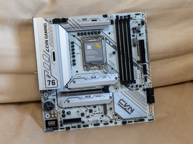 |银枪白马再升级，七彩虹B760M战列舰D5主板测评