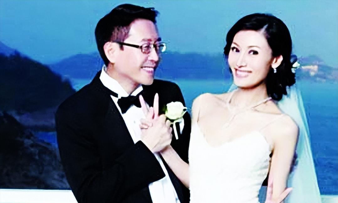 看完刘烨儿子的近照,终于明白混血儿的心酸,周华健比儿子还年轻