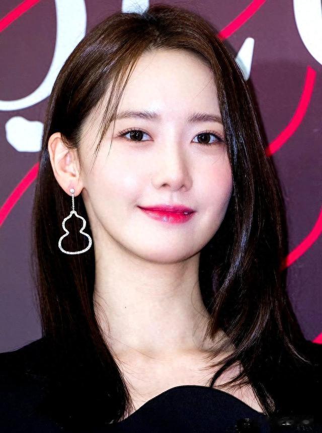 丑闻曝光:林允儿自曝被国外富豪无休止规则,难逃财阀魔爪成玩具