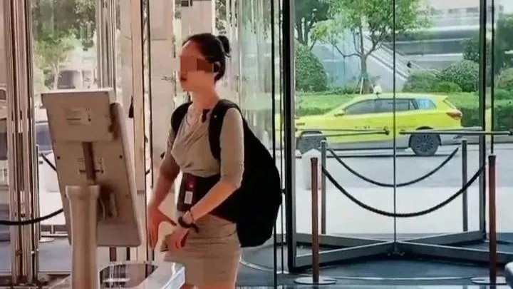浙江大学|上海女高管1段“发疯”视频流出，我看到当下社会最残酷的现实