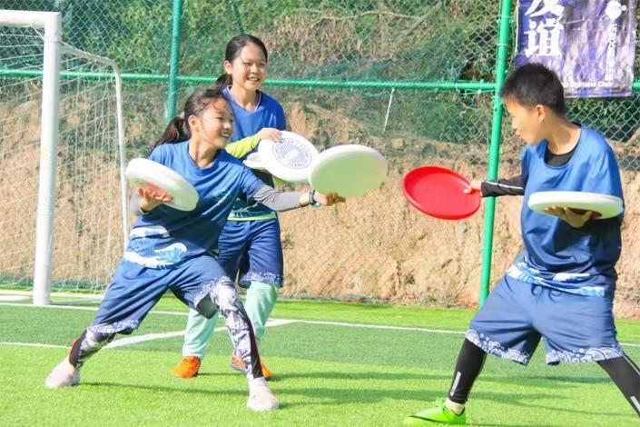 唯品会|各地出现冰雪“热”!年轻人钟情户外,京东唯品会上早有征兆