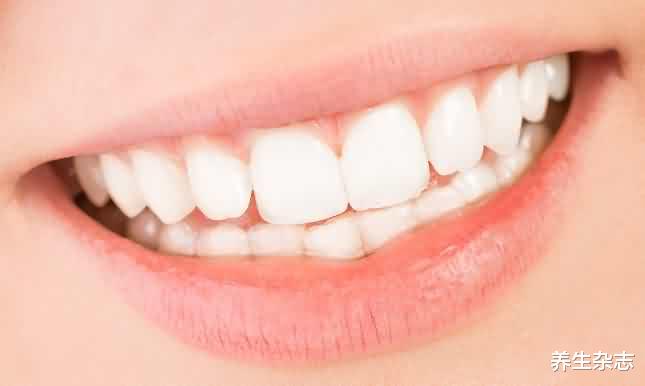 穴位|急性、慢性牙周炎引起：牙龈出血肿疼，牙齿酸软敏感，可以试试一个中药方