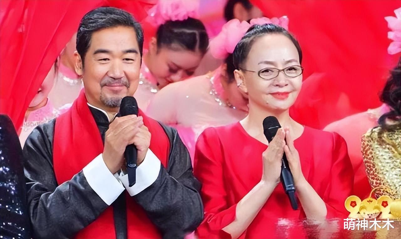 |春晚老熟人近况:冯巩转战短视频,赵本山身份升级,宋丹丹炒冷饭