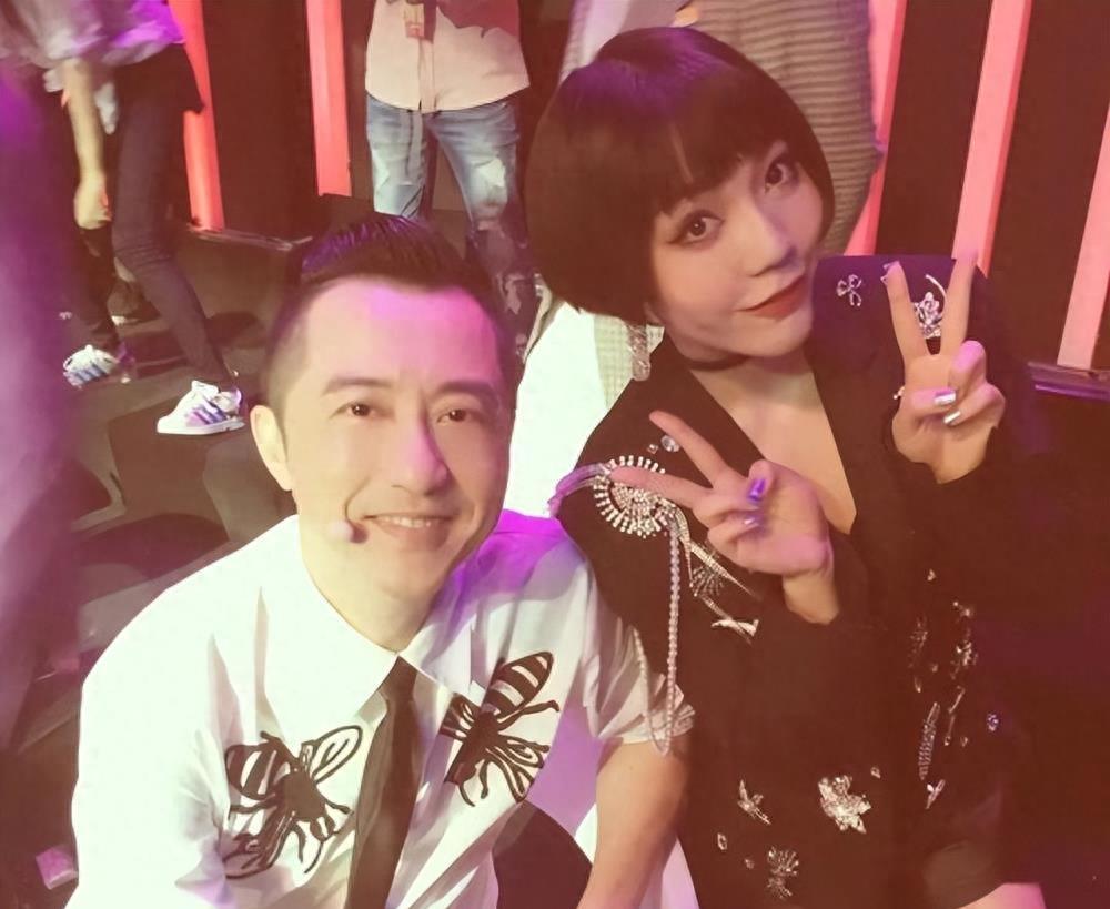 姚贝娜|好声音黑幕:封杀吉克隽逸,压迫吴莫愁患抑郁症,给姚贝娜发黑稿