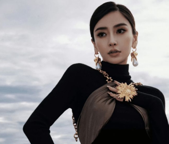 杨颖看疯马秀风波升级，遭央视除名恐被全网抵制，或已加入光明会