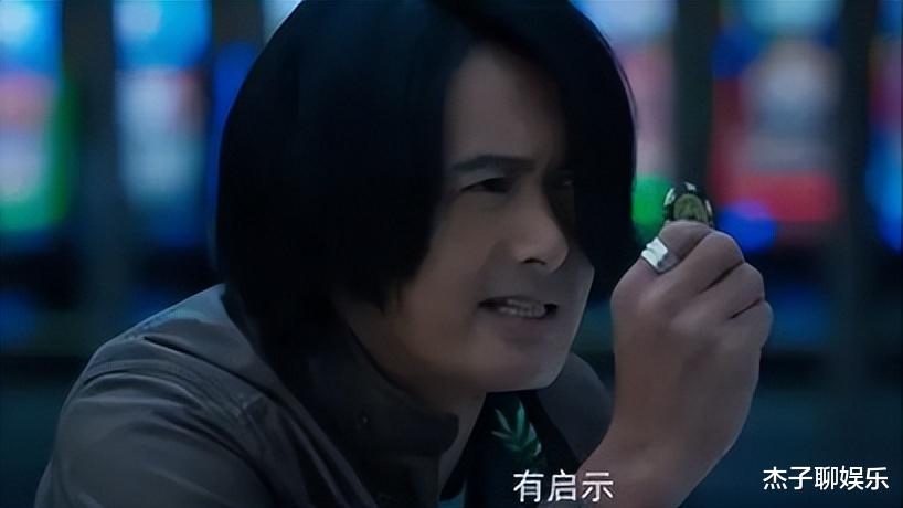 这一次,中风住院的周润发,让我们看到了什么叫“现世报”