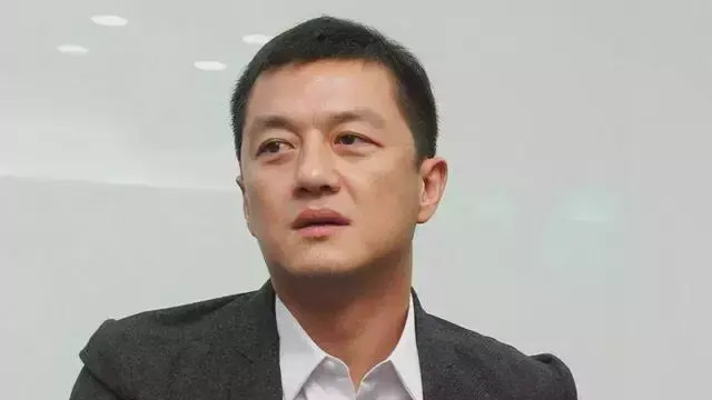 李亚鹏|又是先天的？李亚鹏1岁女儿病情恐难治愈，与娇妻吵架疑似闹掰