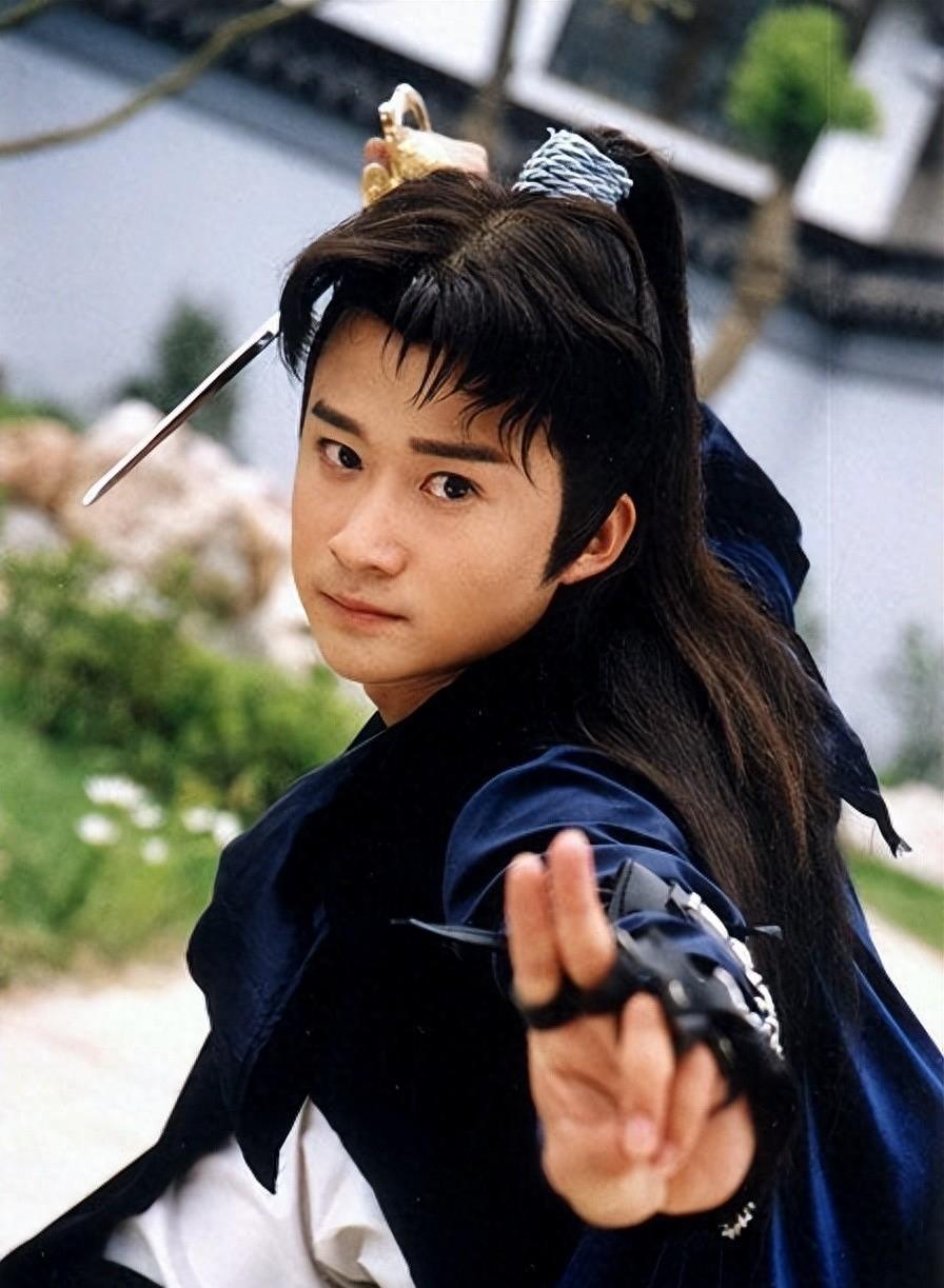 被质疑“改国籍”,使用苹果手机,深陷“伪爱国”风波的吴京怎样了