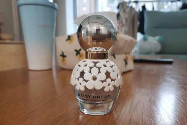 情人节|情人节送女朋友什么礼物最好,适合送女生的浪漫礼物推荐