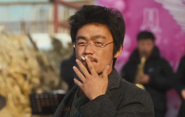 三伏天 网红王宝弱：因酷似王宝强吸粉43万，拿马蓉炒作惹怒王宝强本人
