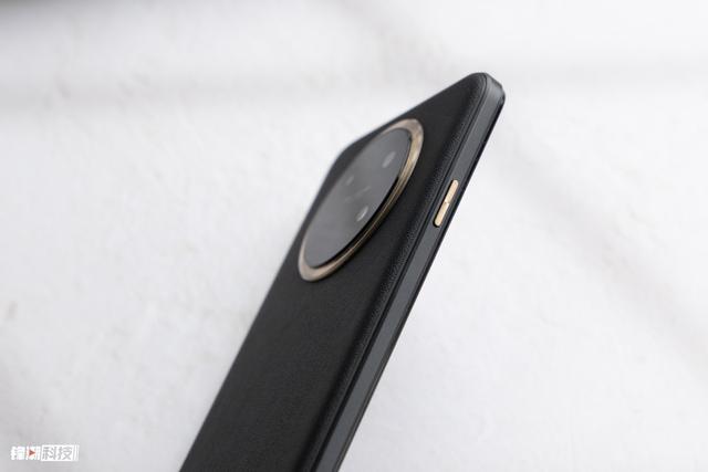 华为畅享60x上手体验:7000mah巨鲸电池登场 - 科技资讯(主打网)