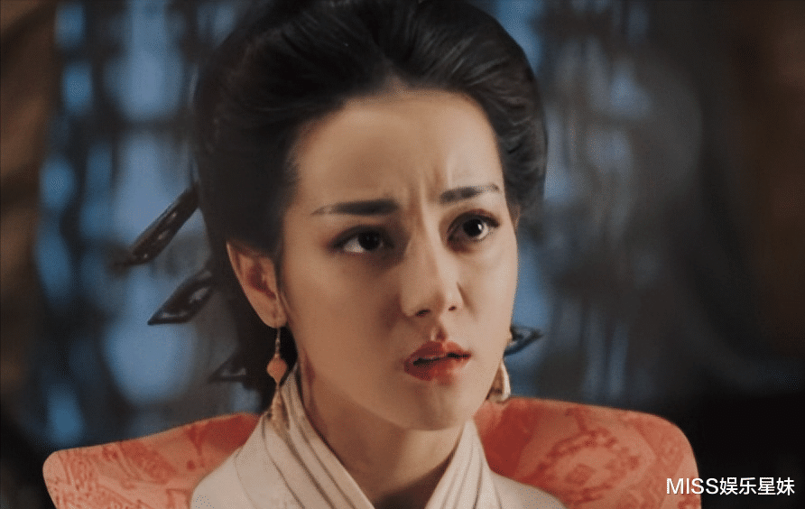 一演古装就变丑?娜扎像男人,毛晓彤灵气全无,丁禹兮成凸嘴猴