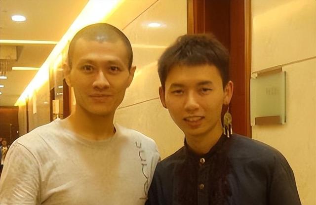 杨丽萍舞伴抑郁自杀！从39楼一跃而下，杨丽萍哀悼再舞《雀之恋》