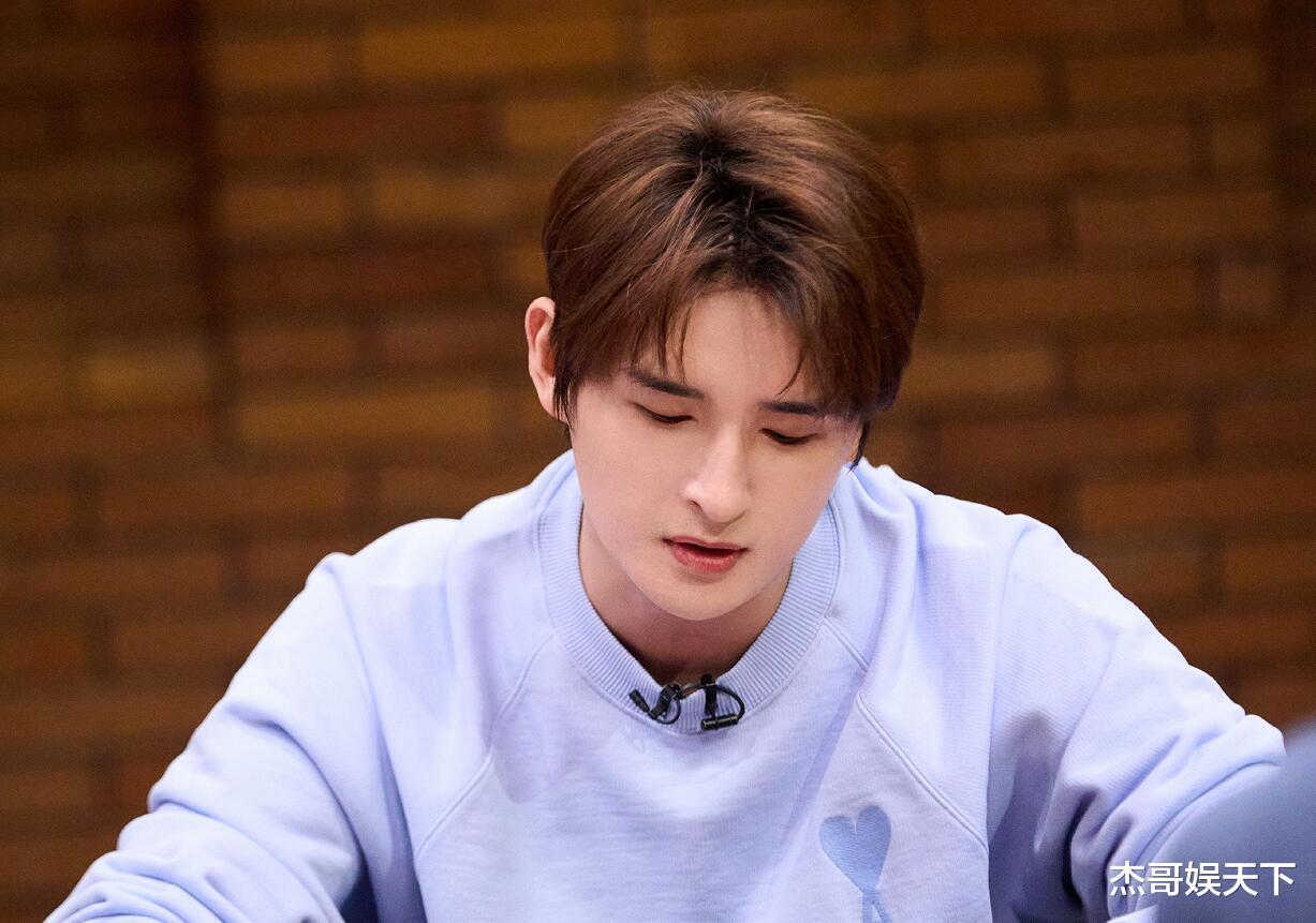 陈楚生王栎鑫吵架让4人被骂,2人活该,1人太冤,1人因不如观众愿