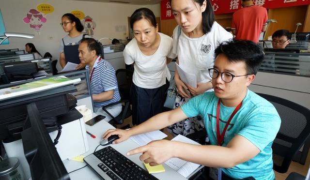 大学生|公务员或有大改动,将不再以“招考”为准,3类大学生可免试上岸