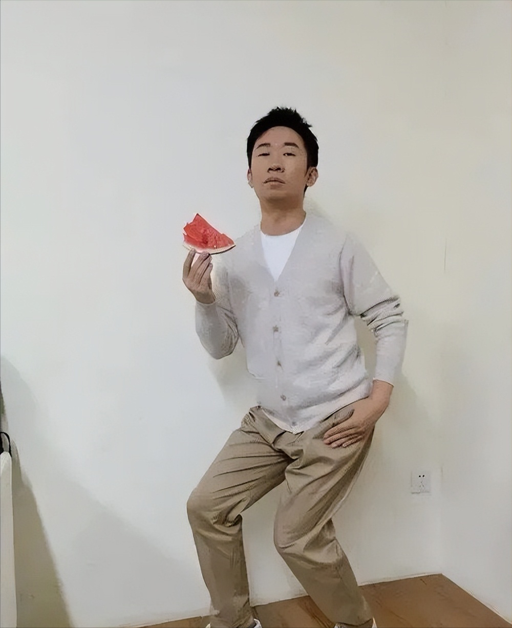 杨迪|曝杨迪同性恋爱瓜！相恋多年前任疑似是男性，相关小号遭网友扒出